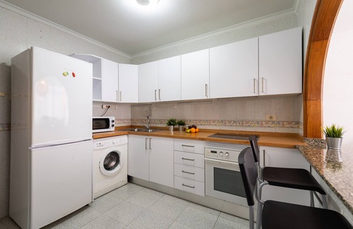 Las Palmas de Gran Canaria Chalet De Esquí | Next to the beach - 5 beds By CanariasGetaway