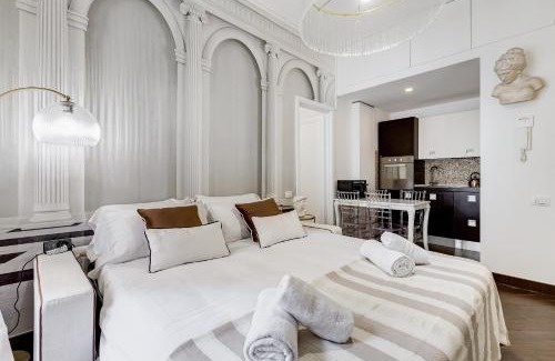Rione IV Campo Marzio Casa | NEXT TO BVLGARI HOTEL - RomeDreamHome