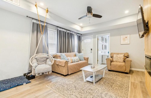 Atlantic City Casa | Next to Convention Center, Dave and Busters and Shops with parking