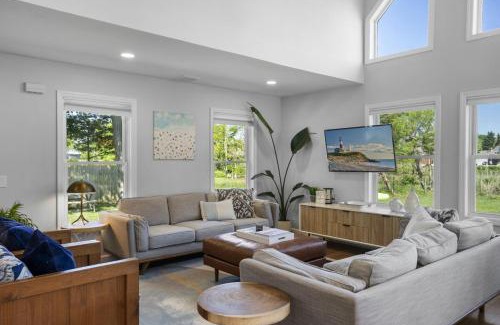 Southold Casa | NF Wine Country Retreat with Dock
