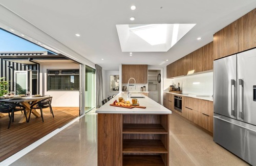 Wharewaka Casa | Nga Roto Retreat with Hot Tub
