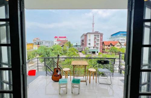 Hue Hotel | Nguyên Căn 3 phòng ngủ, đậu nhiều ô tô - Hempi Home
