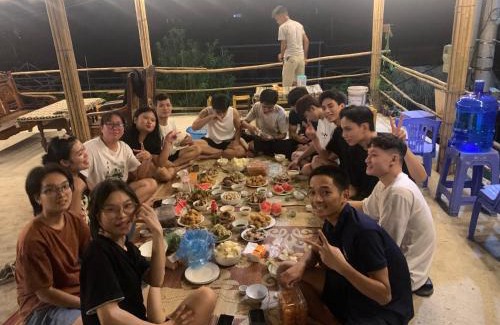 Trung Khanh Casa | Nhà Cổ Bản Giốc Homestay - Làng đá Khuổi Ky