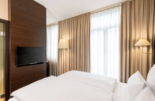 Friedrichstadt Hotel | NH Düsseldorf Königsallee