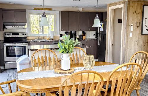 Campton Casa | NH Mountain Retreat