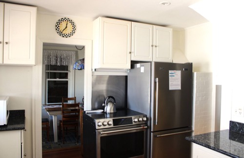 Biddeford Pool Casa | HIGH TIDE OCEAN FRONT BOOK NOW AND SAVE. THIS WILL NOT LAST.