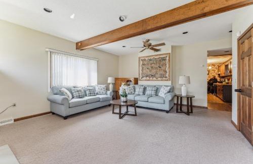 Niagara Falls Casa | Niagara Falls Getaway- Perfect Place to Unwind home
