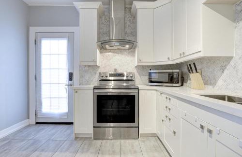 Hamilton Casa | Niagara Falls-Toronto-45 Minute Drive