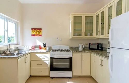 IronShore Estates Apartamento | Nianna Coral Bay Stunning Townhouse- 5