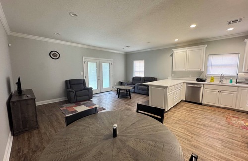 DeRidder Condominio | Nice 2-bedroom condo with comfort & amenities all in one.