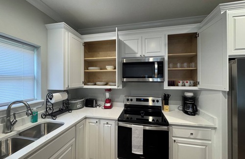 DeRidder Condominio | Nice 2-bedroom condo with comfort & amenities all in one.