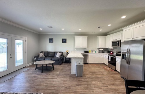 DeRidder Condominio | Nice 2-bedroom condo with comfort & amenities all in one.