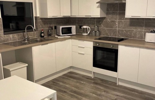 Kettering Casa | Nice 2 bedroom house