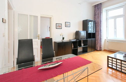 Ottakring Apartamento | Bonito apartamento de 2 habitaciones con baño de lujo para hasta 4 personas.
