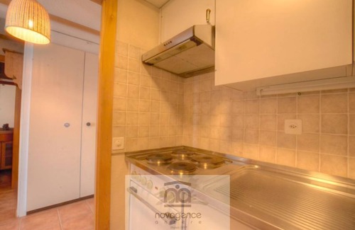 Monteiller Apartamento | Nice 2 room flat south, 50m from the cable car (max. 4 persons). Living/dining room with fireplace,