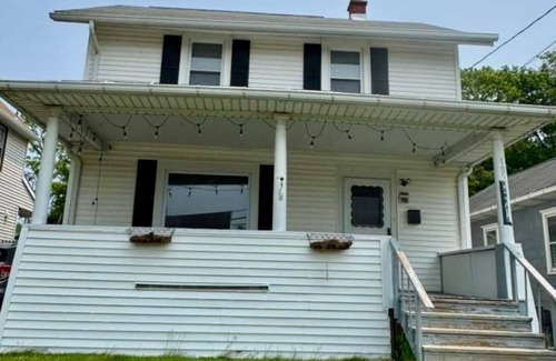 Johnson City Casa | Nice 3 bedroom house with fully private bathroom in heart of Johnson City