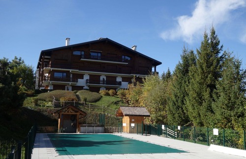 Le Bettex Apartamento | Hermoso apartamento para 5 personas con WIFI, piscina, TV, balcón y aparcamiento