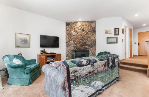 Bear Valley Apartamento | Nice All-Season Condo in BV Village - Sundowner 9