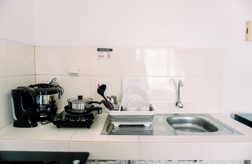 Kuningan Apartamento | Nice And Comfy Studio At Ambassade Kuningan Apartment
