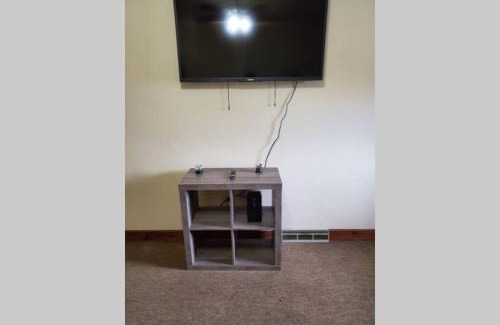 Johnstown Casa | Nice and cozy home for a business or family stay.
