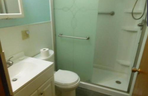 Johnstown Casa | Nice and cozy home for a business or family stay.