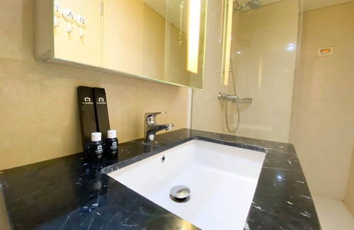 Semarang Apartamento | Nice And Elegant Studio Apartment At Warhol (W/R) Residence