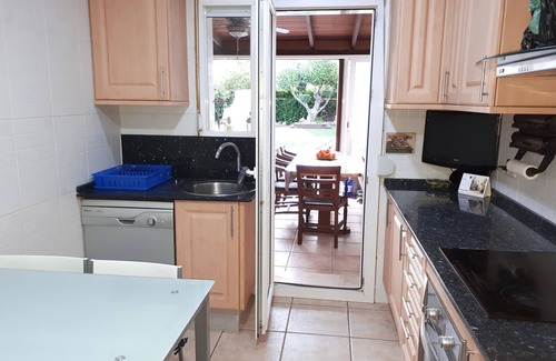L'Hospitalet de l'Infant Chalet De Esquí | BONITA Y TRANQUILA VILLA, PISCINA PRIVADA, BBQ, A/A CERCA PLAYA