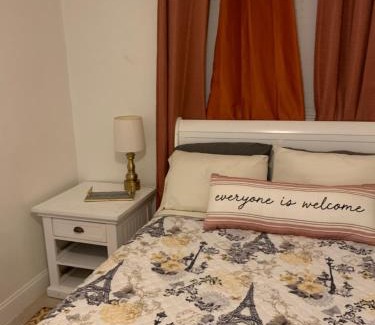 Oakland Park Casa | Nice and Quiet 2 beds 1 bath in Oakland FL