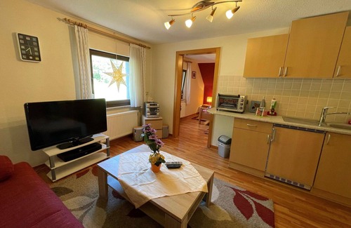 Adenau Apartamento | Acogedor apartamento para 2 personas con WIFI, TV y aparcamiento