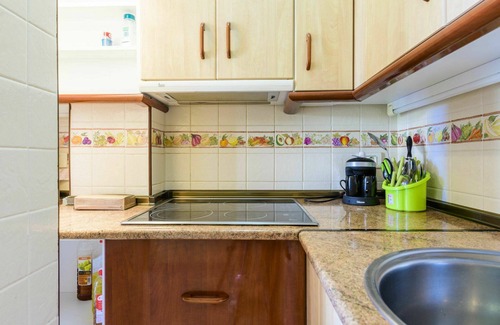 Oropesa del Mar Apartamento | Acogedor apartamento con WIFI, A/C, piscina, TV, balcón, mascotas permitida y aparcamiento