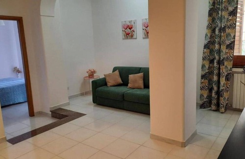 Piazza-Tralia-Pendolo Apartamento | Nice apartment located 250 meters from the center, a few steps from services and