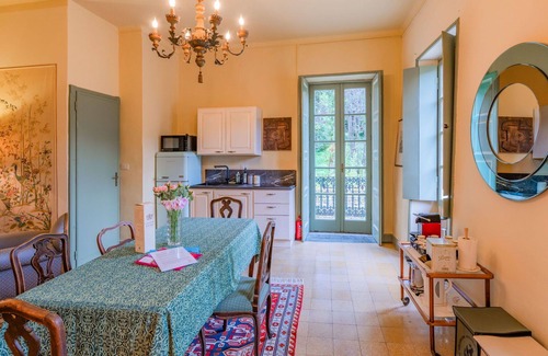 San Giorgio Canavese Apartamento | Hermoso apartamento para 6 personas con WIFI, TV, balcón, mascotas permitida y aparcamiento