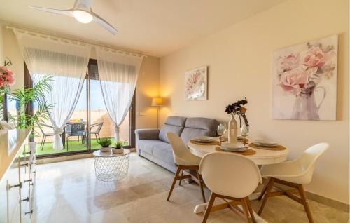 Castillo de Sabinillas Apartamento | Nice Apartment In San Luis De Sabinillas