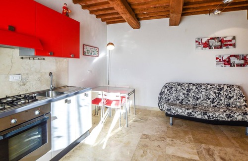 Monteverdi Marittimo Apartamento | Bonito apartamento en Monteverdi.