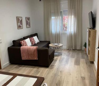 Cornella de Llobregat Apartamento | Nice Apartment 2 Bedrooms Well Connected