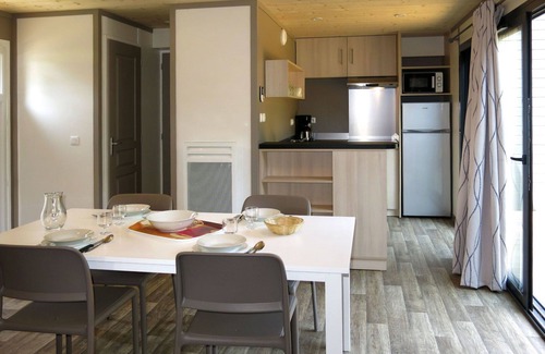 Malansac Casa | Acogedor apartamento en villa con piscina, WIFI, TV, terraza, mascotas permitida y aparcamiento