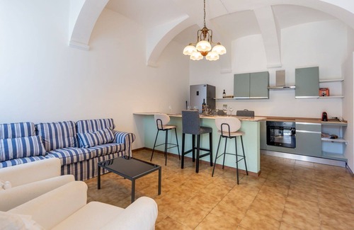 Grazzano Badoglio Apartamento | Hermoso apartamento para 4 personas con A/C, WIFI y terraza
