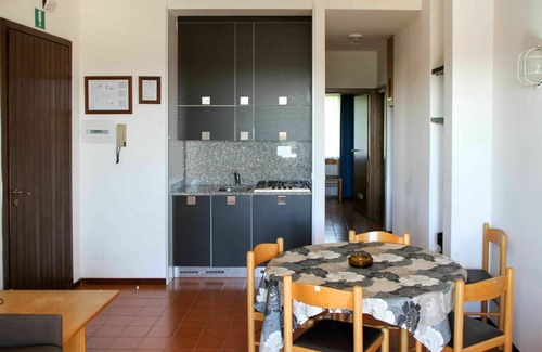 Solarolo Apartamento | Bonito apartamento con piscina, A/C, WIFI, TV, balcón, mascotas permitida y aparcamiento