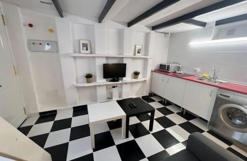 Ventas Apartamento | Nice apartment at street level 20 min from SOL-Piern