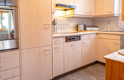 Sils-Maria Apartamento | Hermoso apartamento para 4 personas con WIFI, TV, patio y mascotas permitida