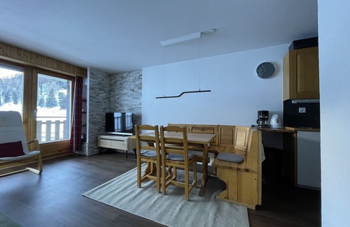 Noveli Apartamento | Luminoso, hermoso apartamento justo al lado del ascensor