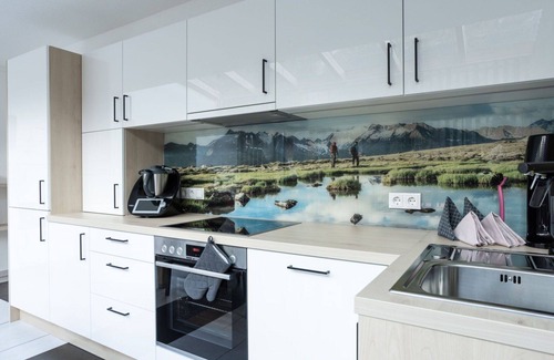 Runhof Apartamento | Hermoso apartamento para 8 personas con A/C, WIFI, TV, terraza y mascotas permitida