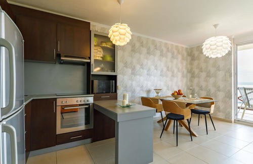 Balatonoszod Apartamento | Hermoso apartamento para 4 personas con WIFI, TV y balcón