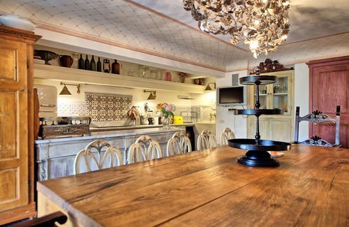 Villa A Sesta Apartamento | Hermoso apartamento con A/C, piscina, WIFI, TV, patio, vista panorámica y aparcamiento