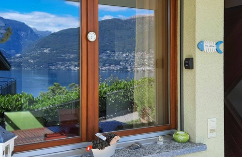 Piazzogna Apartamento | Precioso apartamento para 2 personas con WIFI, TV, patio y vista panorámica