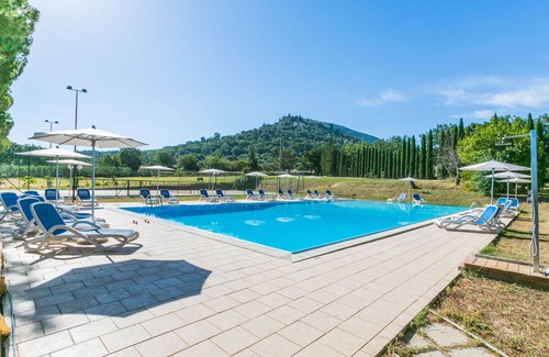 Scarlino Apartamento | Bonito apartamento para 2 personas con piscina, WIFI, TV, terraza y aparcamiento