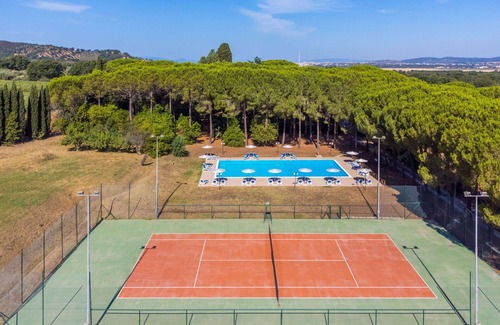 Scarlino Apartamento | Bonito apartamento para 2 personas con piscina, WIFI, TV, terraza y aparcamiento
