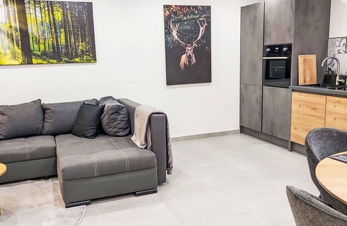 Luegde Apartamento | Hermoso apartamento para 2 personas con WIFI, TV, terraza, mascotas permitida y aparcamiento