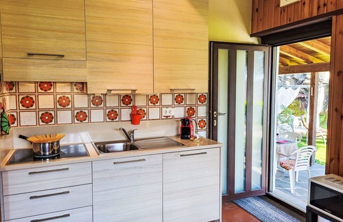 Besazio Apartamento | Precioso apartamento para 4 personas con WIFI, piscina privada, TV, patio y vista panorámica