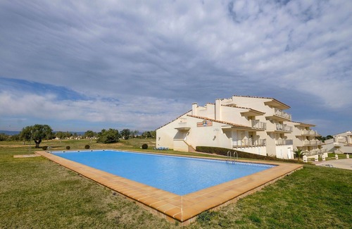 San Jorge Apartamento | Bonito apartamento para 4 personas con A/C, piscina, WIFI, TV, balcón y aparcamiento